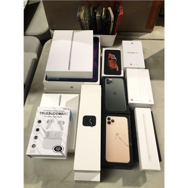 Large group of assorted EMPTY Apple / electronic boxes & Phone cases - includes Apple Watch Series 2