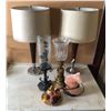 Image 1 : Group of assorted decorative table lamps w/ Himalayan salt lamp