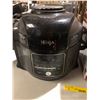 Image 3 : Group of 2 Tiger rice cooker & Ninja pressure cooker