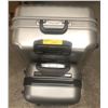 Image 1 : Group of 2 suitcases