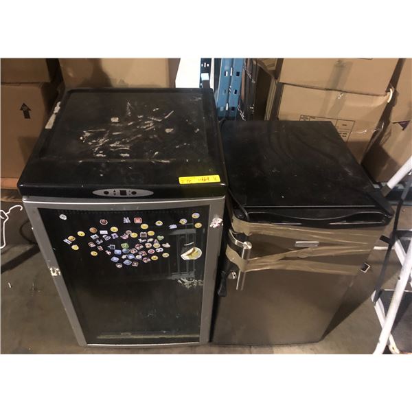 Group of 2 mini fridges