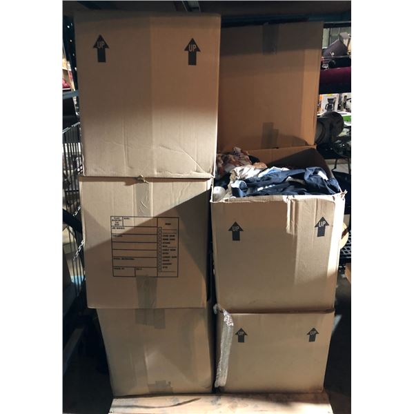 Pallet lot of assorted clothes & misc - includes lingerie / jeans / shirts etc