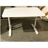 Image 1 : White table desk (approx 47 1/2" W x 31 1/2" L x 28 1/2" H)