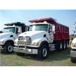2004 MACK CV713 GRANITE TRI-AXLE DUMP