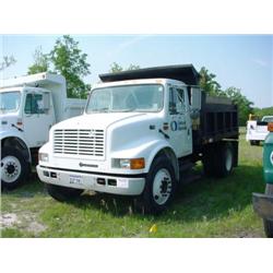 2001 INTERNATIONAL 4700 S/A DUMP