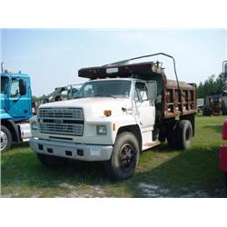 1989 FORD F800 S/A DUMP