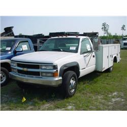 2000 CHEVROLET 3500 4X4 SERVICE TRUCK
