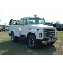 1978 INTERNATIONAL S1800 S/A SERVICE TRUCK
