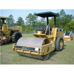 CAT CS-433C VIBRATORY ROLLER