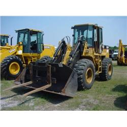 CAT IT28F RUBBER TIRED LOADER