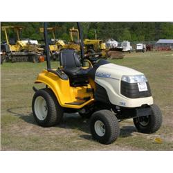CUB CADET 7252 UTILITY TRACTOR
