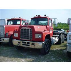 1985 MACK R688ST T/A TRUCK TRACTOR