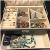 Image 3 : Group of 2 jewelry boxes of assorted jewelry - includes pearl bracelet / gold painted necklace / rin