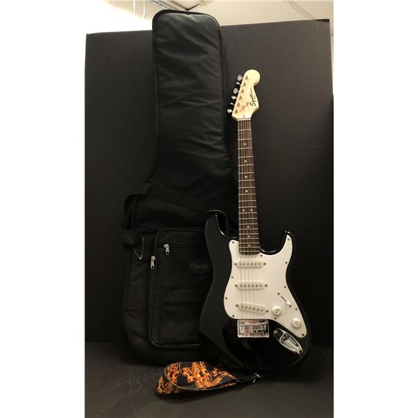 Squier Mini - electric guitar by Fender w/ guitar bag - s/n ICS16212474