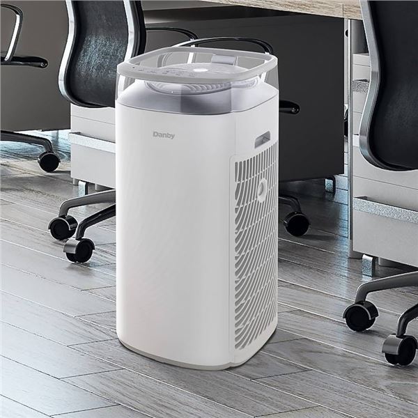 New Danby True HEPA Filter Air Purifier DAP290BAW (retail $409.99)