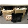 Image 1 : 2 boxes full of assorted bedding & clothing