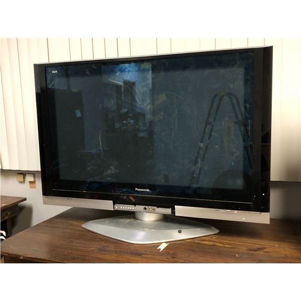Panasonic 42" high definition plasma TV - model no. TH-42PX500U