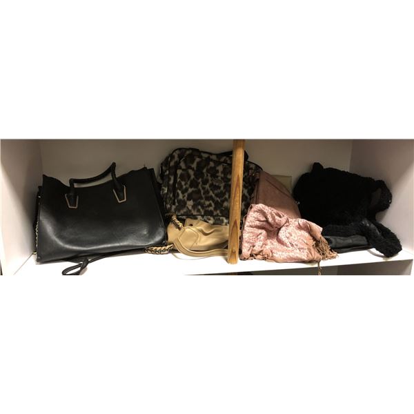 Group of assorted purses & handbags