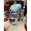 Image 2 : New open box KitchenAid Artisan mixer KSM150PSIO - new demo unit, no box