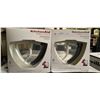 Image 1 : Group of 2 new Kitchen Aid tilt-head flex edge beaters