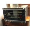 Image 1 : UNOX - LISA MANUAL LINE MICRO CONVECTION OVEN - XF013 (retail price $2000) minor physical damage