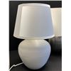 Image 2 : Group of 2 decorative 22" table lamps