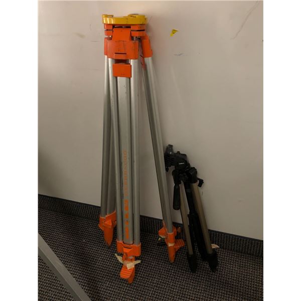 Group of 2 heavy-duty aluminum tripods