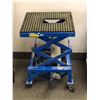 Image 1 : Powerfist - 300lbs dirtbike lift