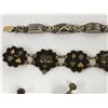 Image 5 : Vintage earrings and braclets