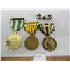 Image 2 : 3 Medals 2 USA Vietnam, 1 Vietnamese
