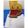Image 3 : HARRY SNIDER & CO RARE 1930’S BAKELITE PIANO JEWELLRY BOX, NO MUSIC BOX