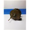 Image 4 : VICTORIAN ANTIQUE BRASS FISHING REEL