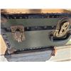Image 2 : metal chest/trunk, very clean 16" x 30" x 12"T