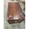 Image 5 : Wooden cedar trunk - 31"W x 19"D x 16.5"H