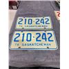 Image 1 : Pair of 1976 Saskatchewan license plates