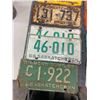 Image 4 : 11 Saskatchewan license plates - 2 pairs, 7 singles