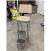 Image 1 : 1950s/60s Kitchen telephone step stool