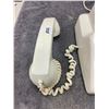 Image 3 : Rotary telephone - vintage, white
