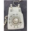 Image 4 : Rotary telephone - vintage, white