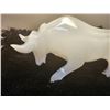 Image 5 : White onyx bull - 9.5"long