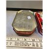 Image 2 : 2 Toffee tins - old