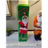 Image 3 : wind up Santa - vintage