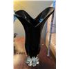 Image 1 : 1 beautiful, black, art glass, heavy, tulip style vase, with polished base