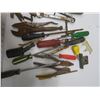 Image 4 : assorted tools