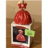 Image 4 : Hallmark vintage 1993 Holiday barbie collector ornament sealed in original packaging