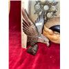 Image 6 : 4 wood carved animal, hand-crafted pieces. Includes 2 eagles, 1 seal and 1 frog. Also has wood, scro
