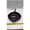 Image 2 : Large Cast iron frying pan