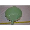Image 3 : Jadeite Fire King Bowl w/ handle & spout