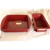 Image 1 : Silicon loaf and square pan forms.  Loaf form internal measurement is approximately 4” x 9.25”.  Squ