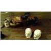 Image 2 : 3 sets salt and pepper shakers, 2 ornamental items